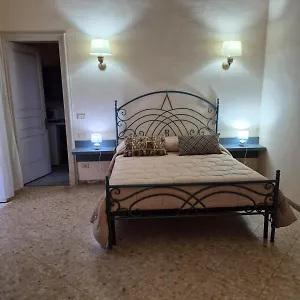 gli-appartamenti-di-palazzo-umberto-i.taorminaitalyhotels.com/